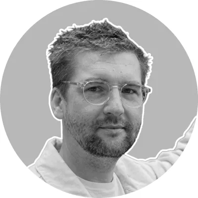 Portrait noir et blanc de Pierre Orjebin, Ingénieur R&D matériaux.